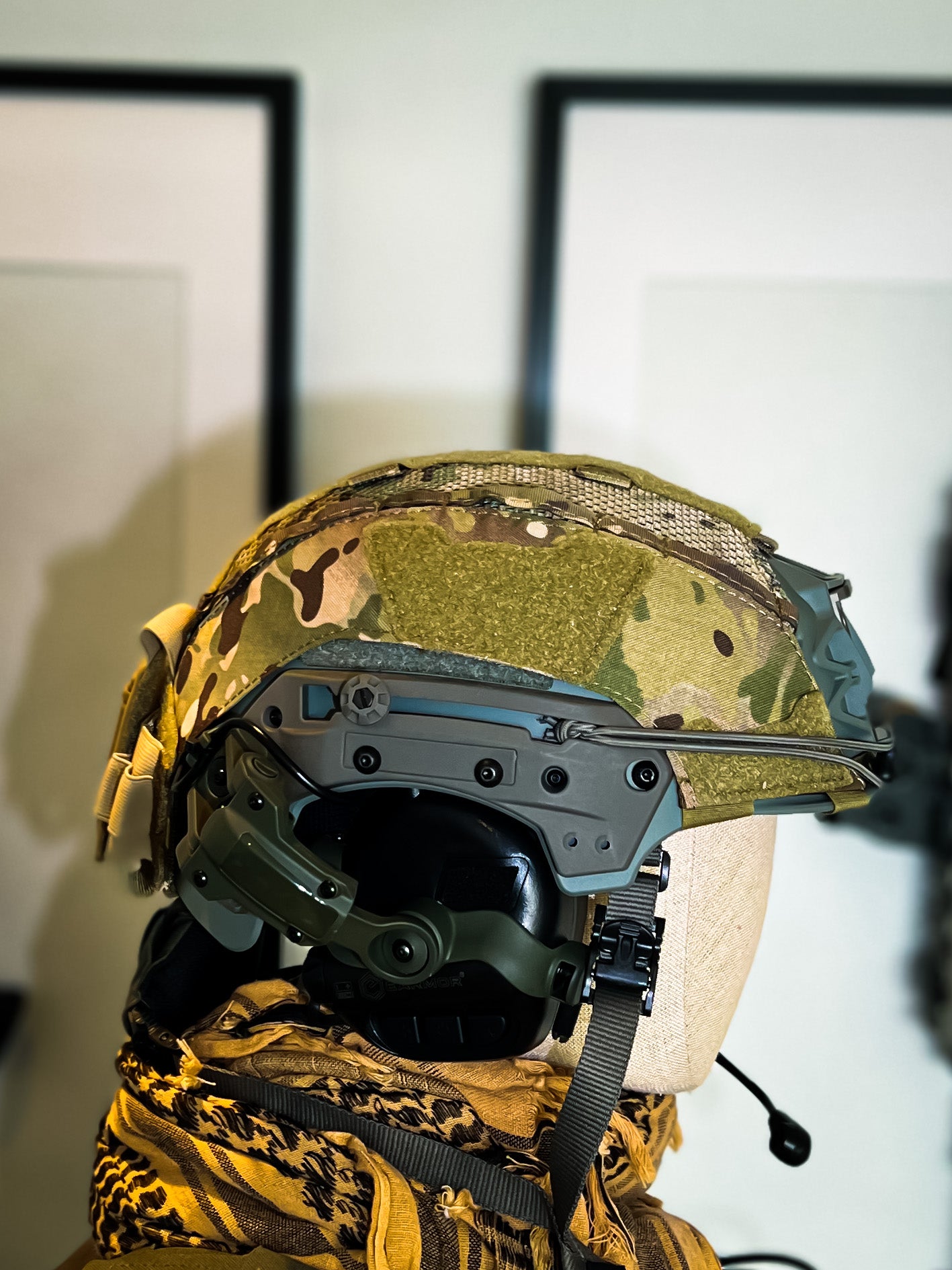Helm Cover
